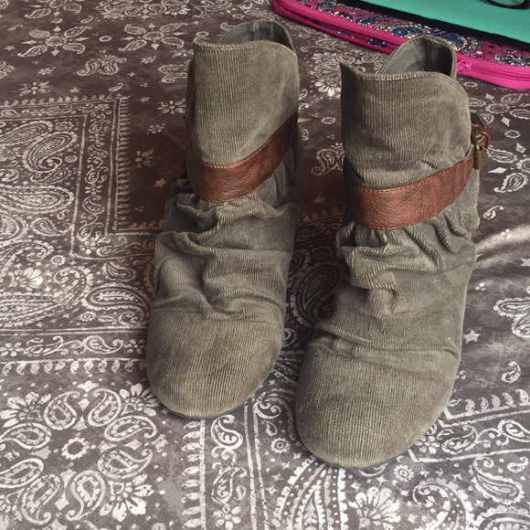 Aldo’s Fade Grey Corduroy Bootie, Wedge Heel/ 39 - Picture 4 of 8